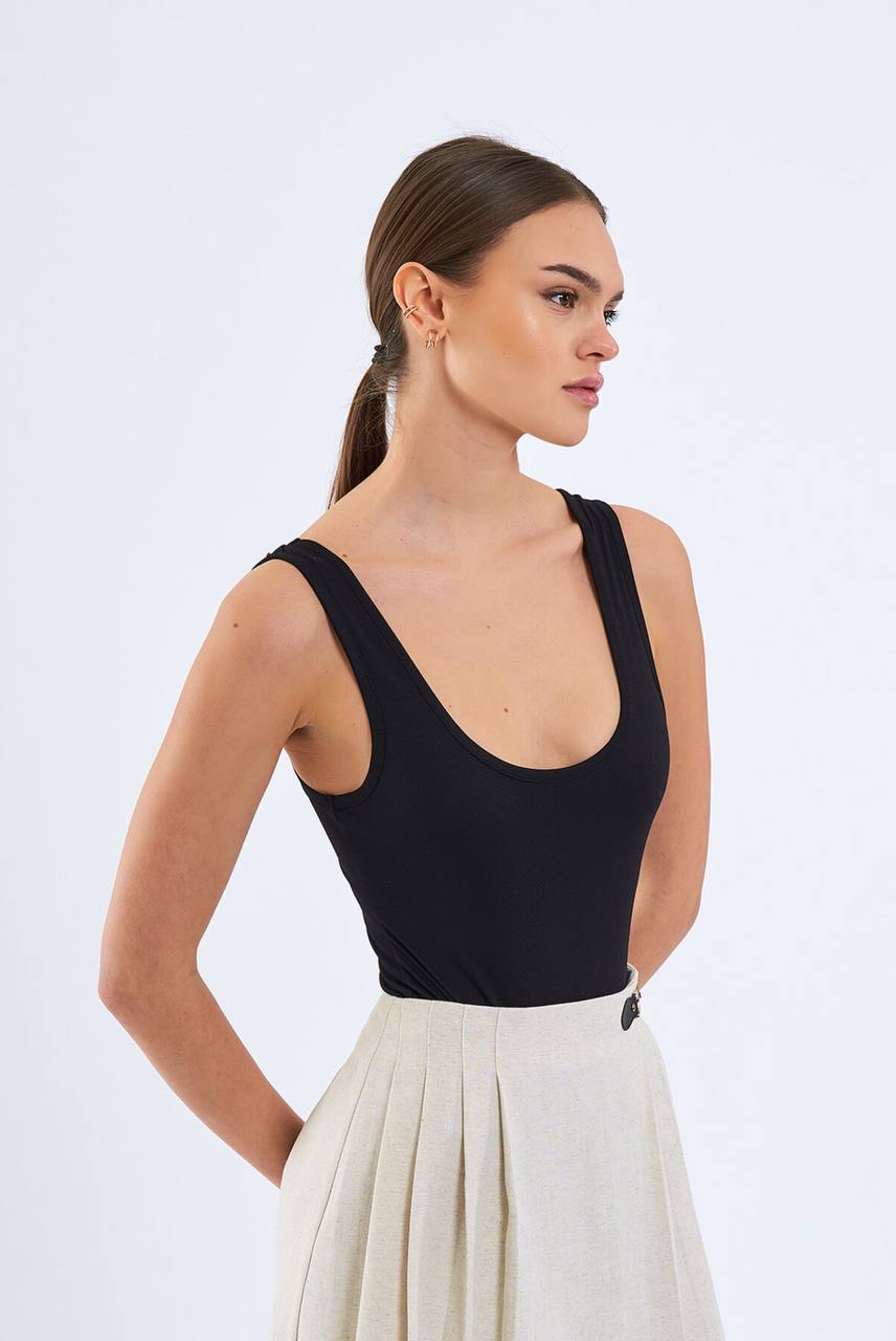 Essential Scoop-Back Bodysuit