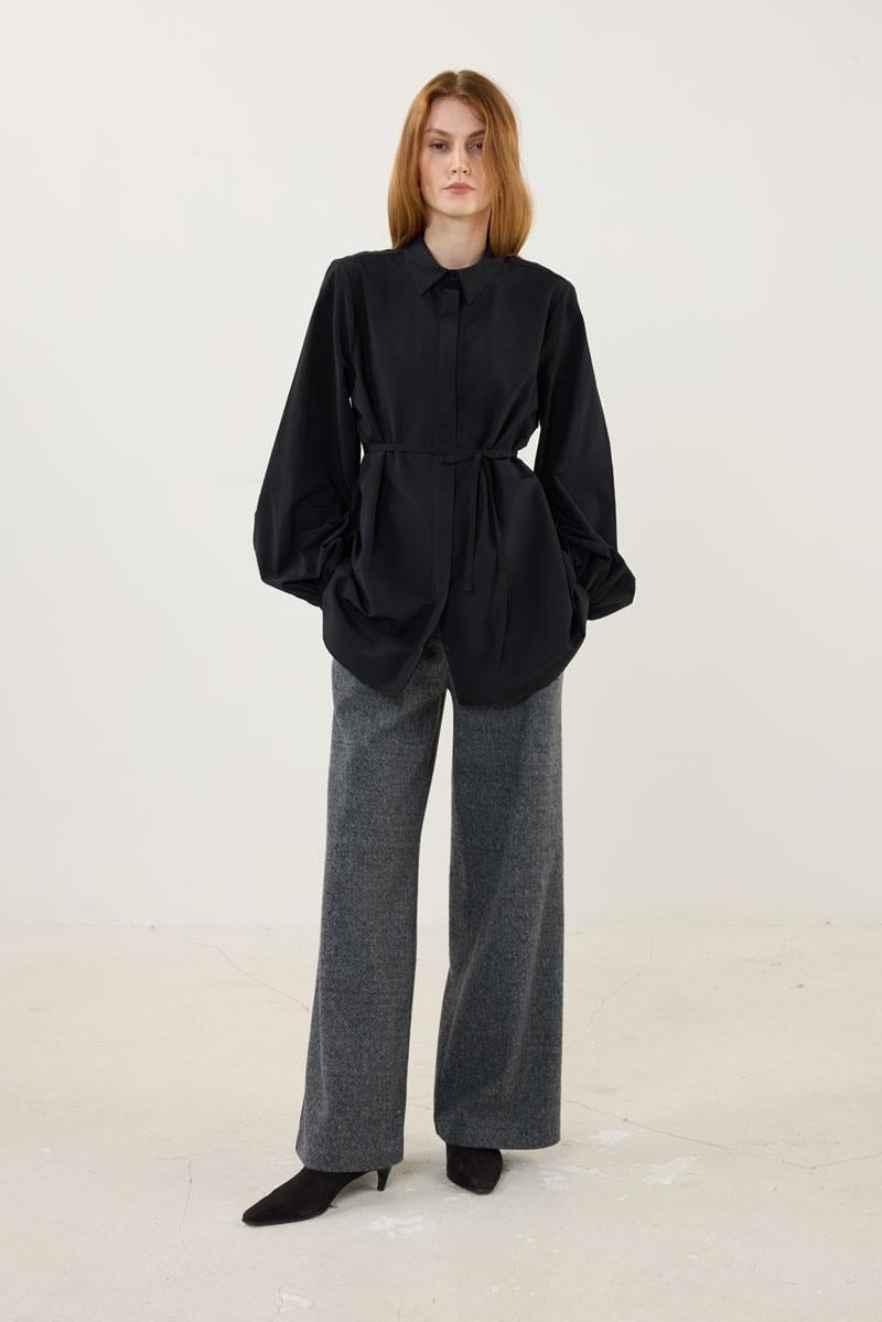 Black Shirt with Detachable Balloon Sleeves