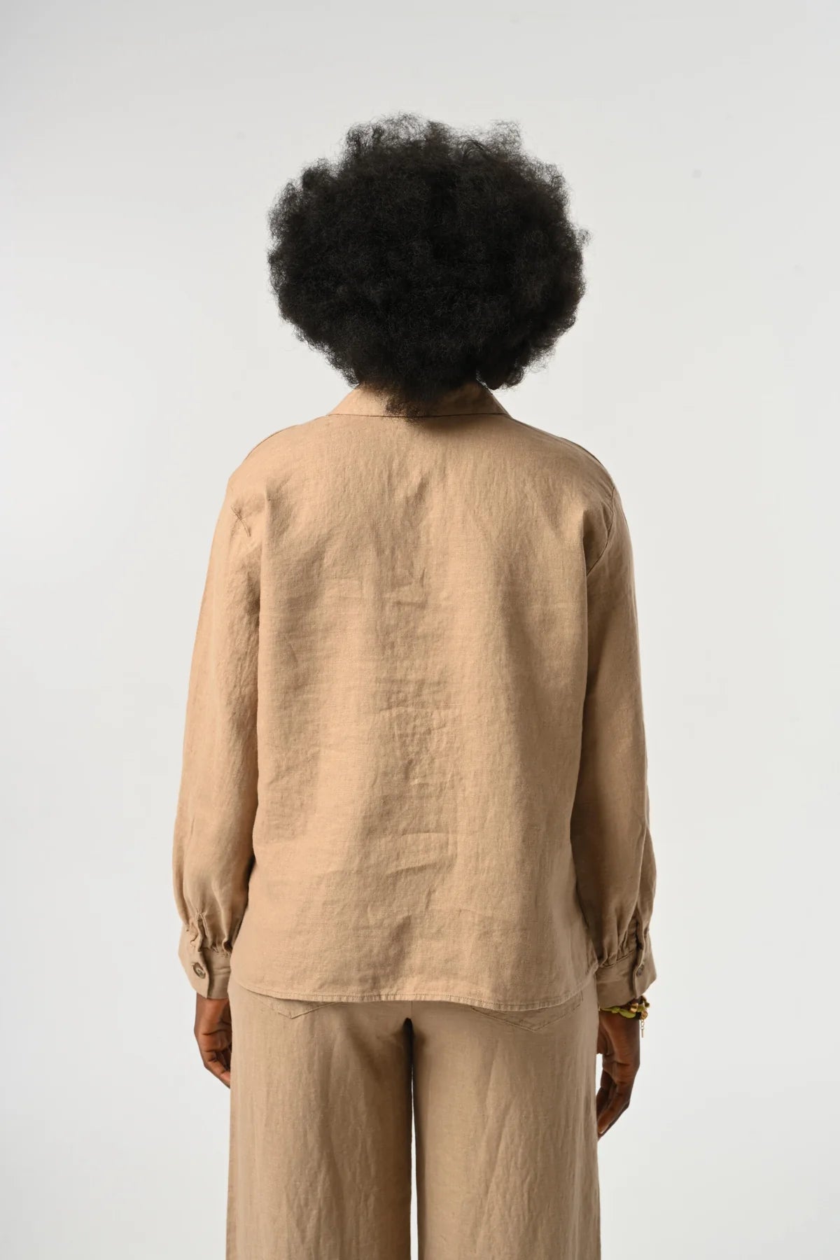 Linen blouse caramel
